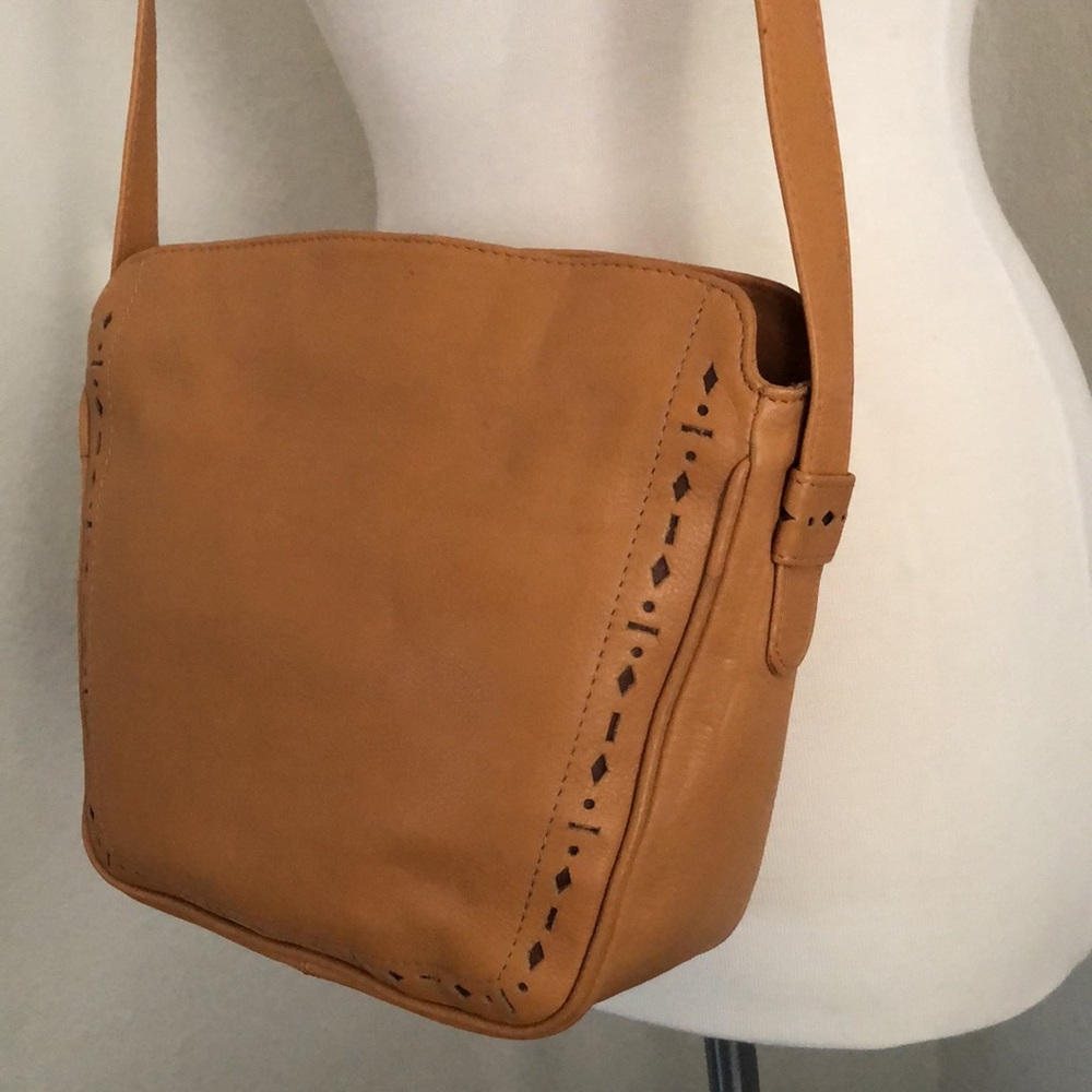 Liz Claiborne Sport  Crossbody bag perforated Leather Camel Color